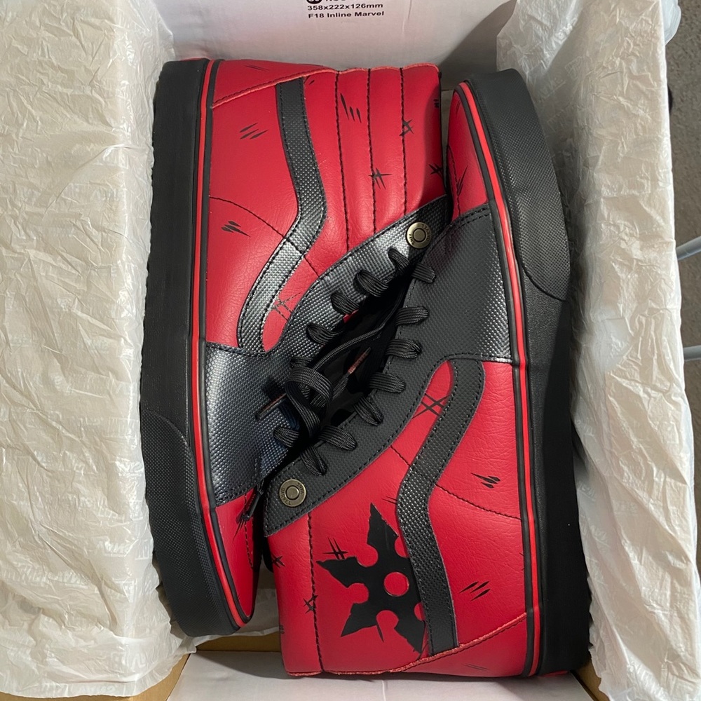 VANS X MARVEL SK8-HI DEADPOOL MENS 13